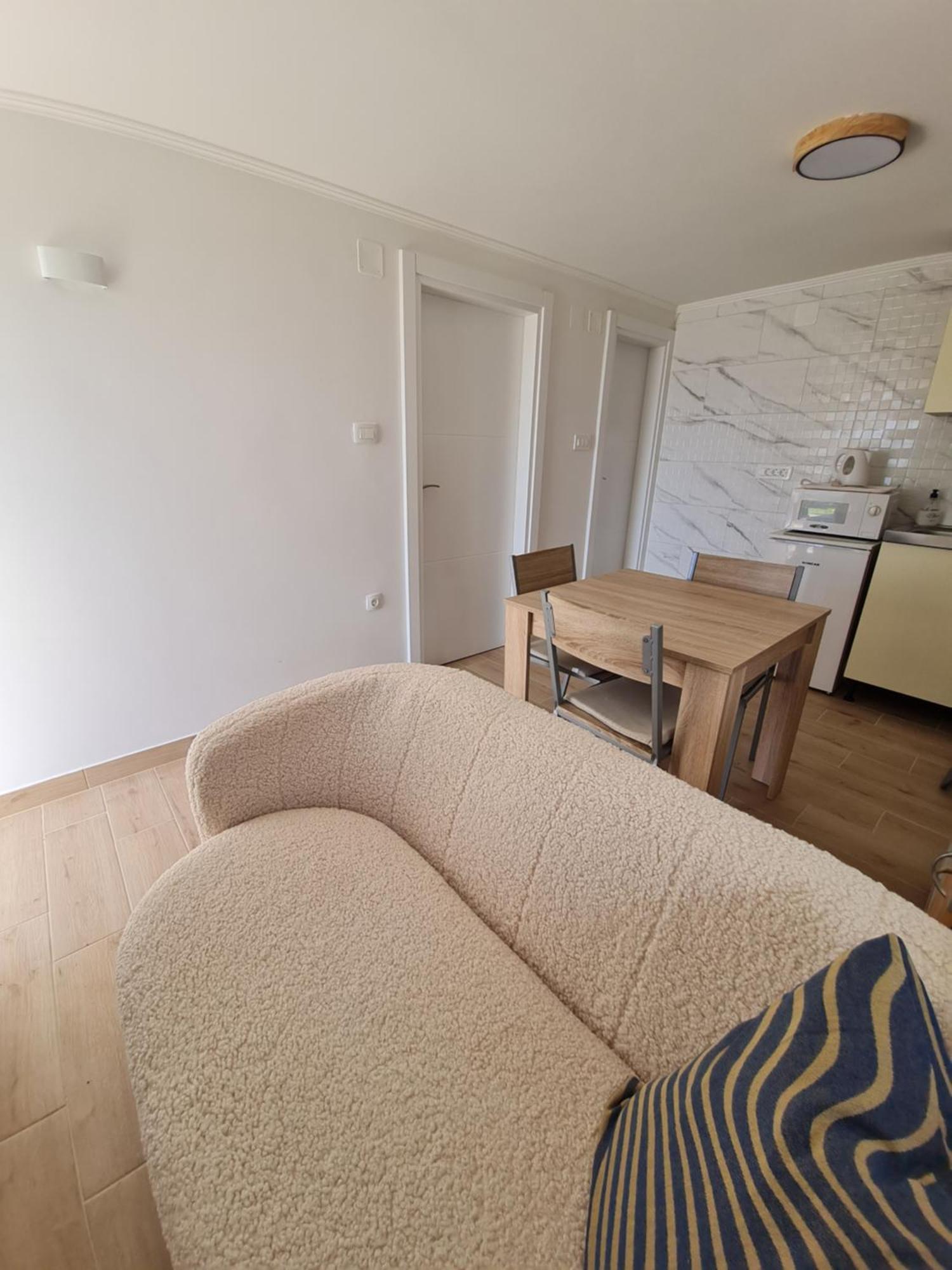 Apartman Luka Klenovica Exteriér fotografie